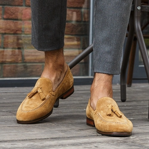 New Fashion Round Toe Slip on Tassels Man Casual Shoes Cow Suede Leather Handmade Loafers Comfortable Men's Driving Flats NHS105 Platform Loafers With Tassels