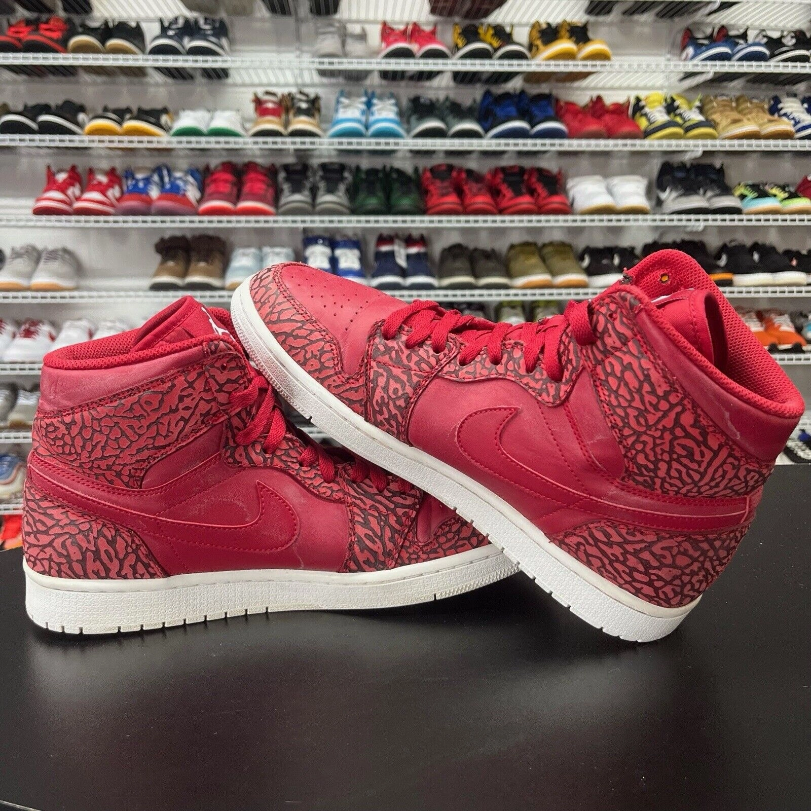 Nike Air Jordan 1 Retro Hi Men's Size 11 US Red Elephant Athletic Shoe 839115-600 Asics Novablast 3 Running Shoe