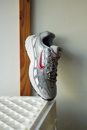 Asics Solution Speed Flytefoam 3 Tennis Shoe NIKE P-6000 (GS) "METALLIC SILVER/GYM RED-FLT SILVER"