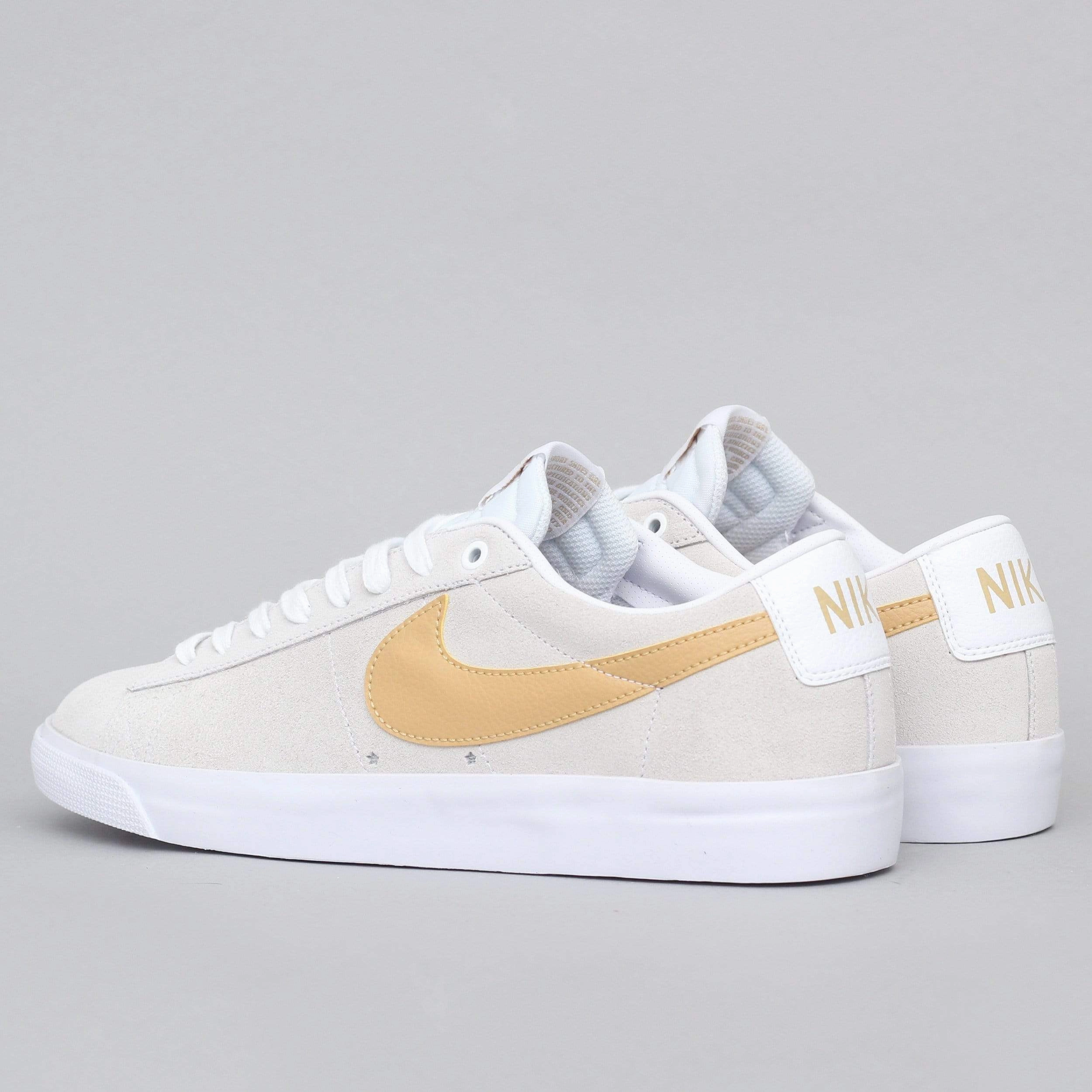Asics Shoes Low Nike SB Blazer Low GT Shoes White / Club Gold - White - Light Thistle