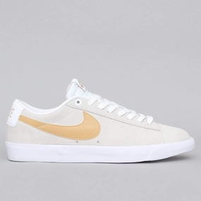 Nike SB Blazer Low GT Shoes White / Club Gold - White - Light Thistle Asics Novablast 4 Running Shoes