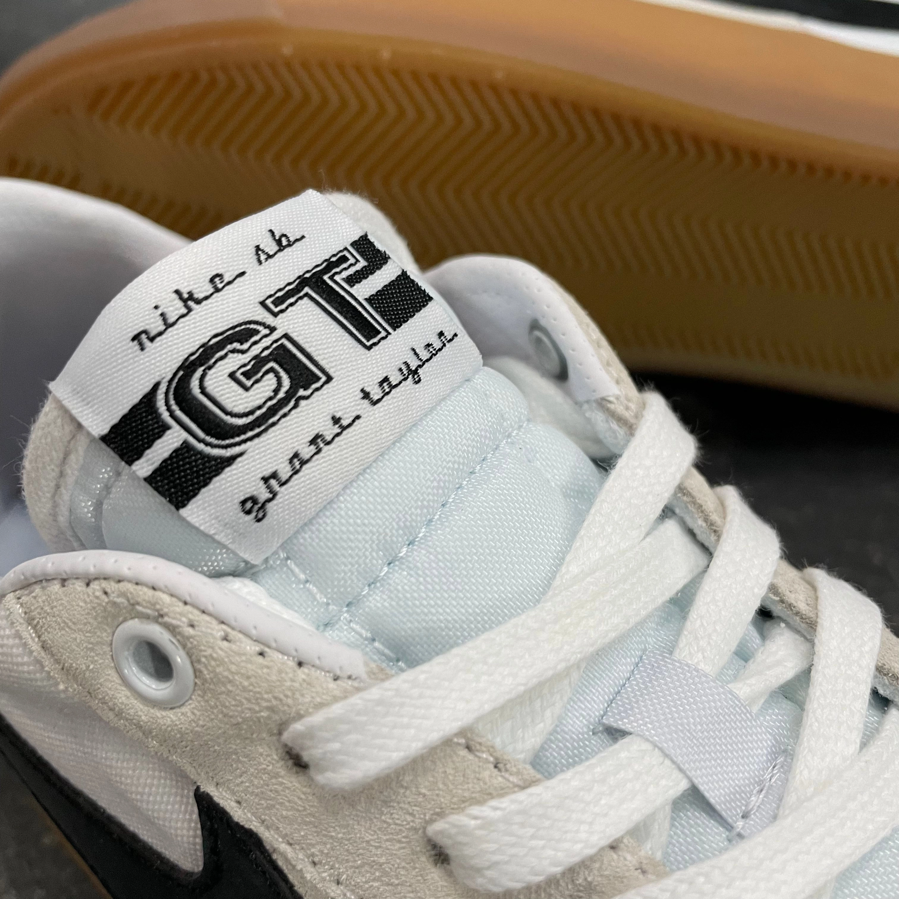 Nike SB Blazer Low Pro GT White/Black/White SALE Asics Table Tennis Shoes