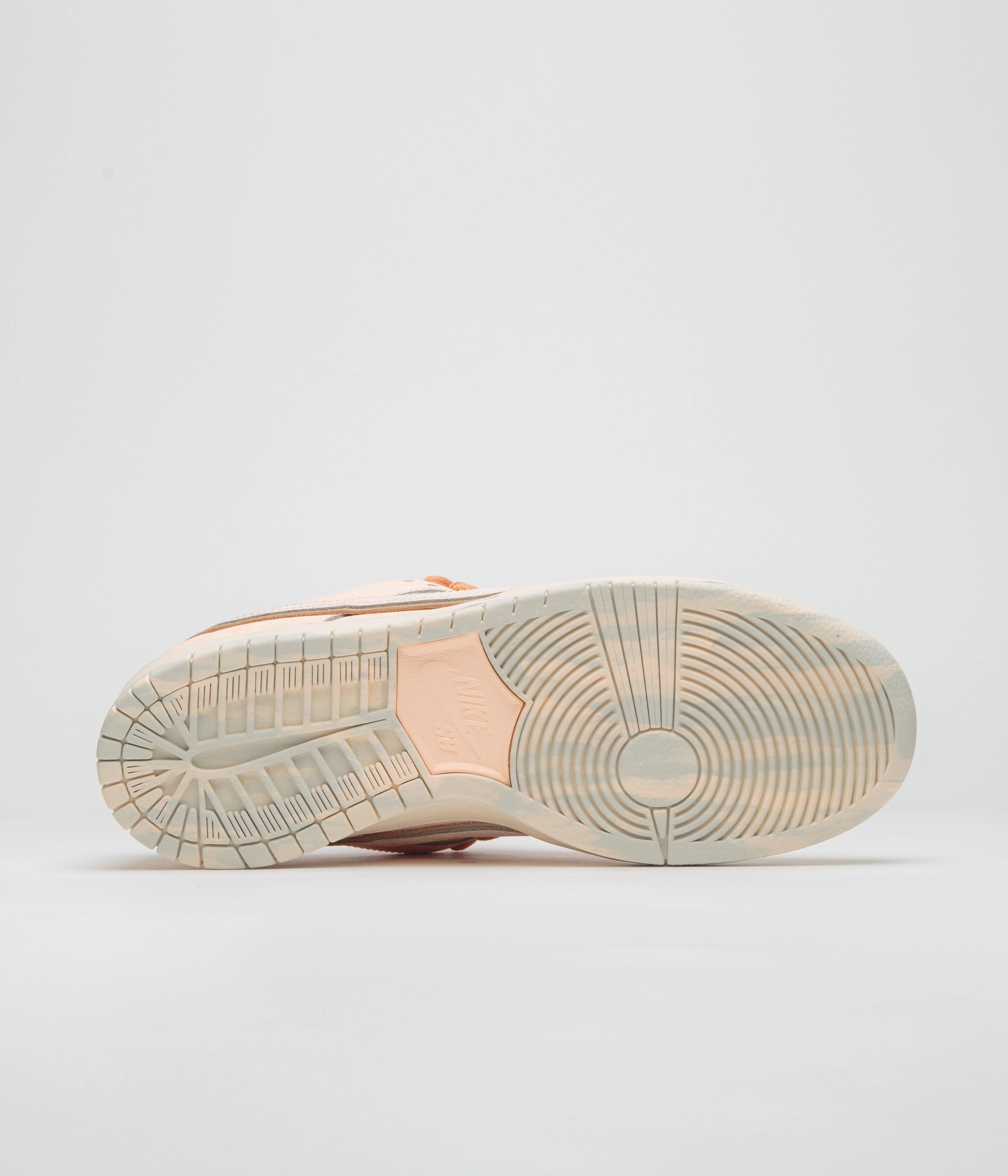 Stylish Asics Shoes Nike SB Dunk Low Pro Premium 'Trocadero Gardens' Shoes - Amber Brown / Guava Ice - Crimson Tint - Hemp