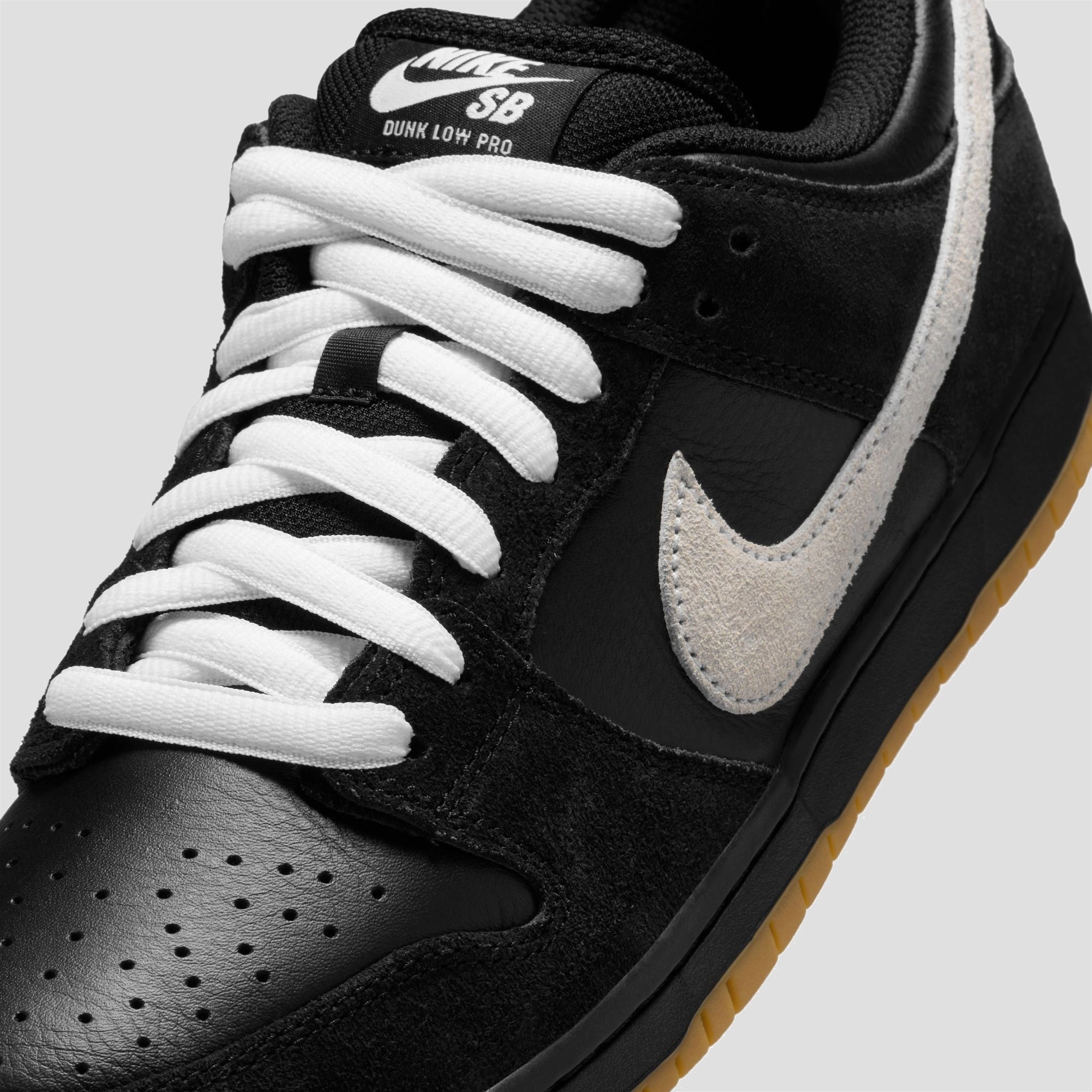 Nike SB Dunk Low Pro Skate Shoes Black / White / Black / Gum Us To Uk Shoe Size Asics