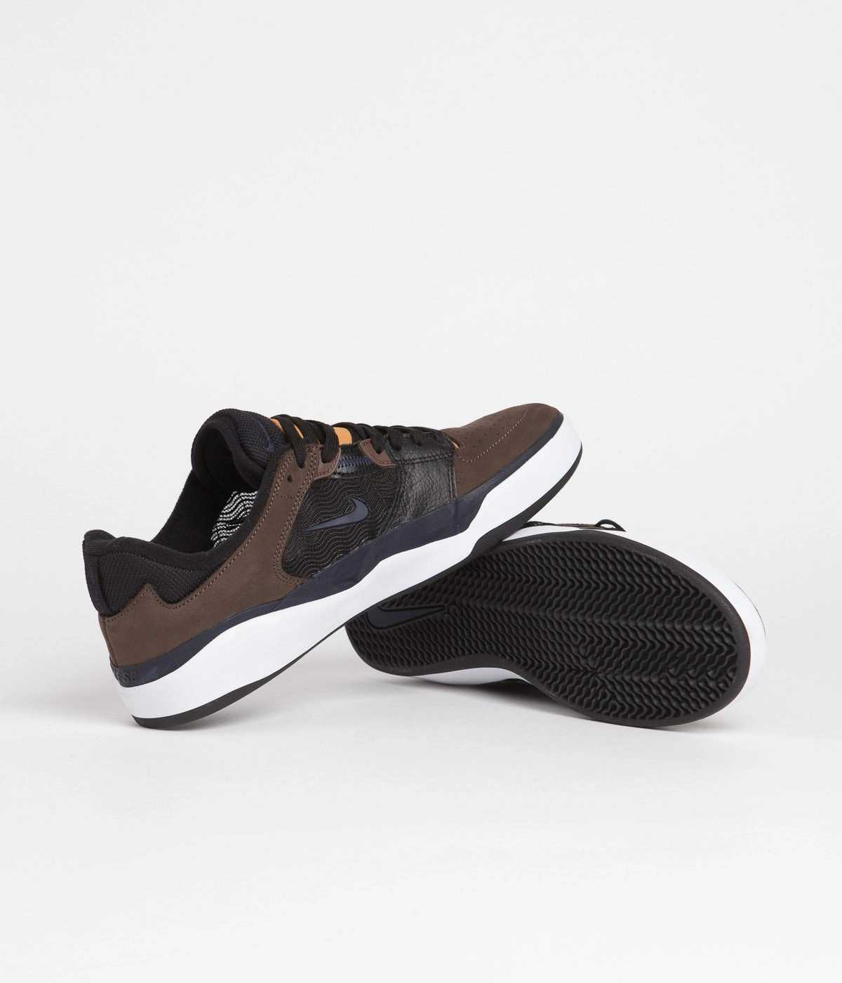 Nike SB Ishod Premium Shoes - Baroque Brown / Obsidian - Black Asics Duomax Shoes Price