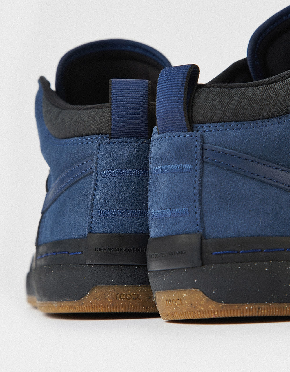 Nike SB React Leo Skate Shoes - Navy/Navy-Black-Anthracite Asics Spike Shoes