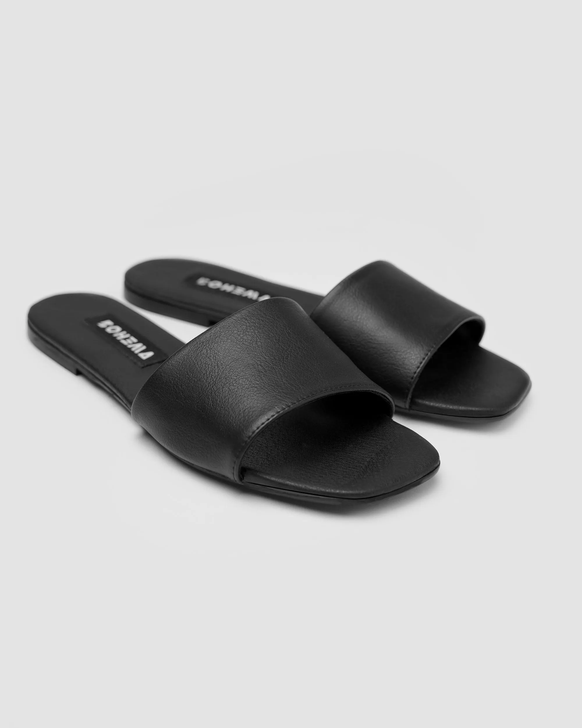Mellow Slides Black vegan slides made of corn leather Cloth Strap Flip Flops