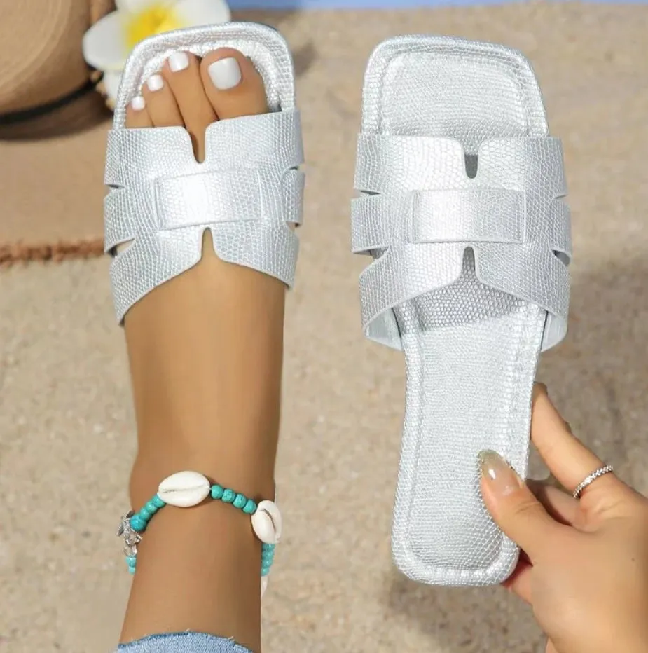 Pearl Heel Sandals Summer Slipper Women Shoes Ladies High Quality Slides Sandals Womens Shoes New Fashion Design Beach Flat Shoes Female Slippers
