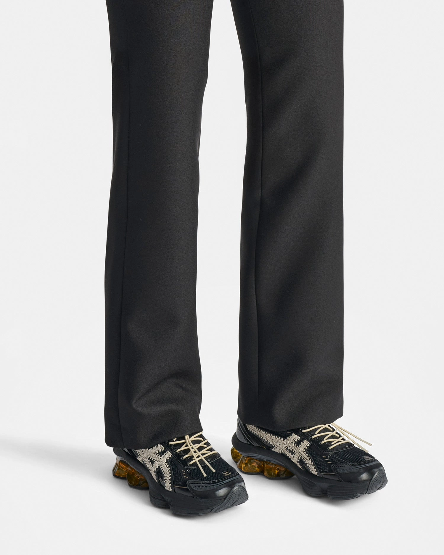 Nanushka x ASICS GEL-KINETIC FLUENT Sneaker - Black Mesh Asics Gel Nimbus 20 Sp Running Shoe