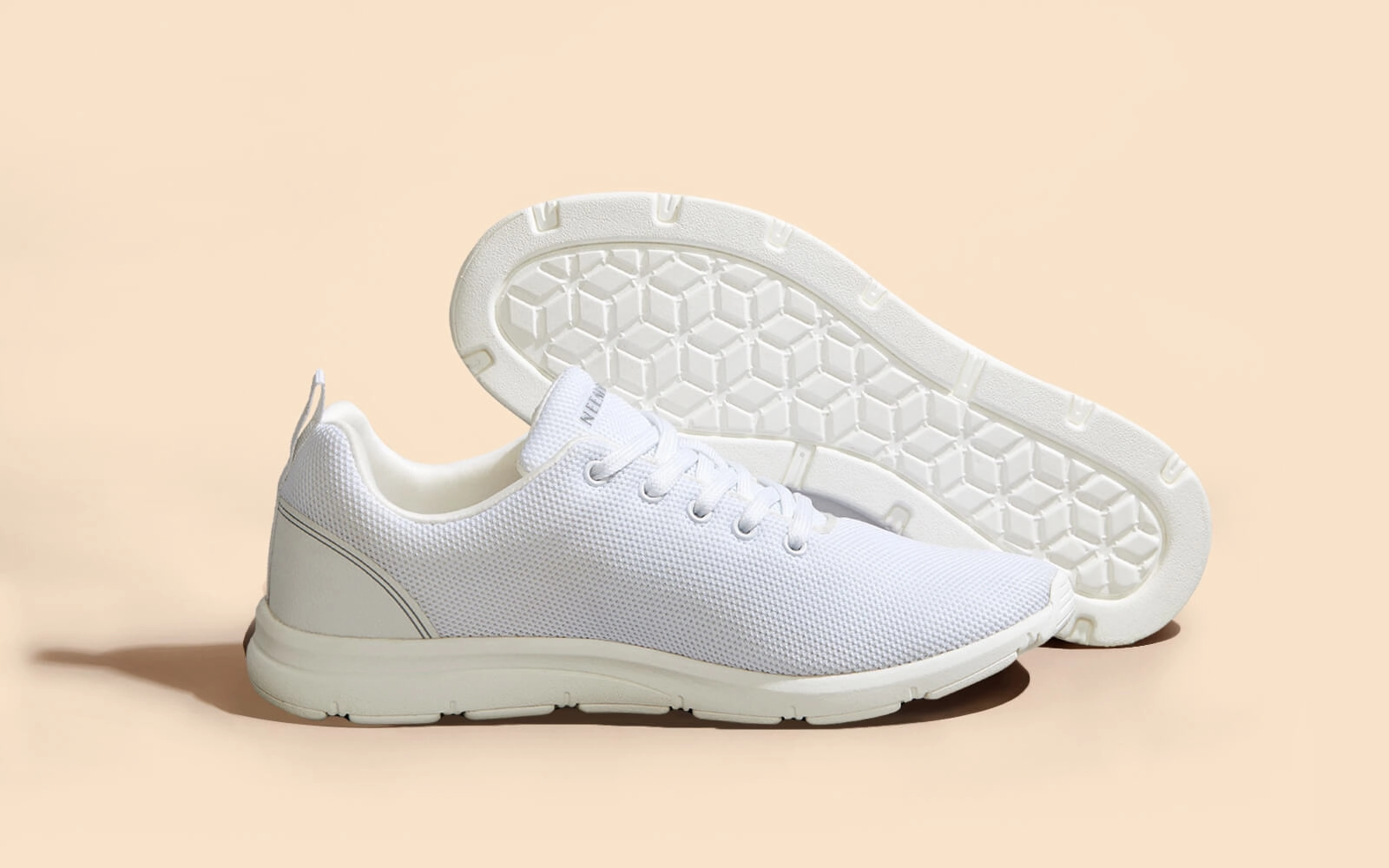 Comfort Stroll Sneakers : White Indoor Sneakers