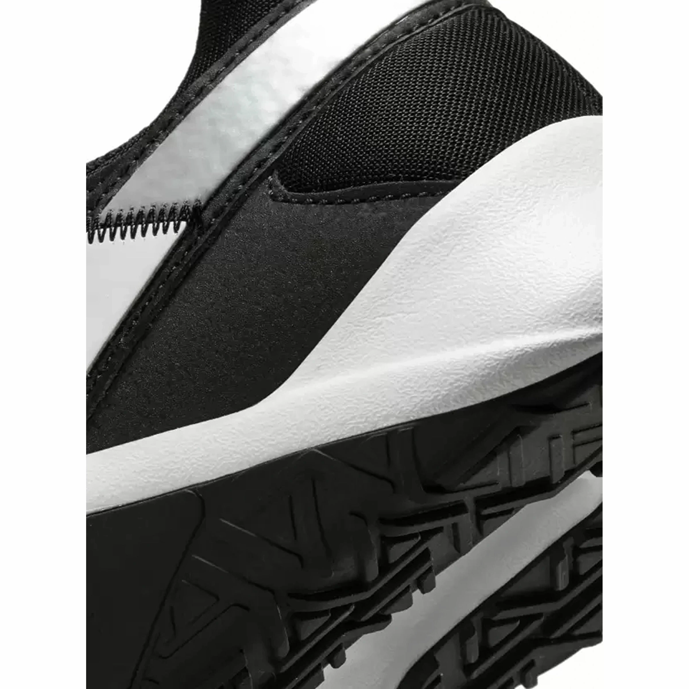 Low Drop Asics Running Shoes Nike Legend Essential 2 Training & Gym Shoes For Men (CQ9356-001)