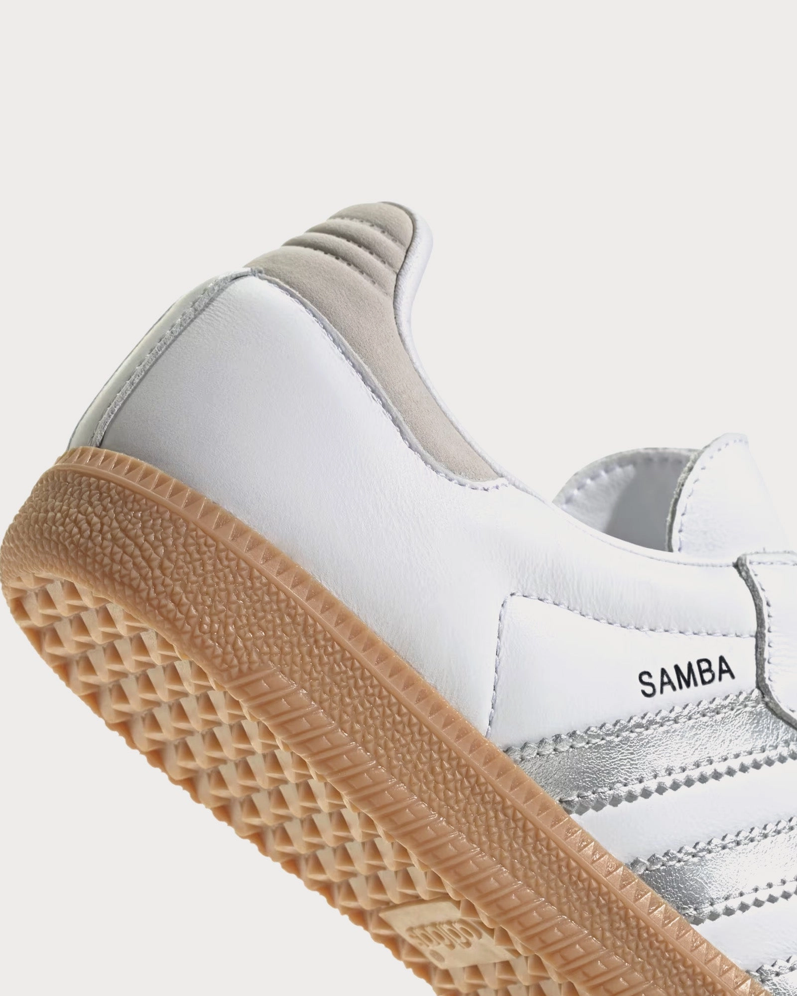 Samba OG Cloud White / Silver Metallic / Grey One Low Top Sneakers Puffy Adidas Shoes