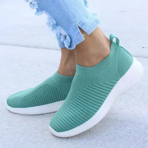 Fashionable Loafers Women Shoes Knitting Sock Sneakers Women Spring Summer Slip On Flat Shoes Women Plus Size Loafers Flats Walking krasovki Famela