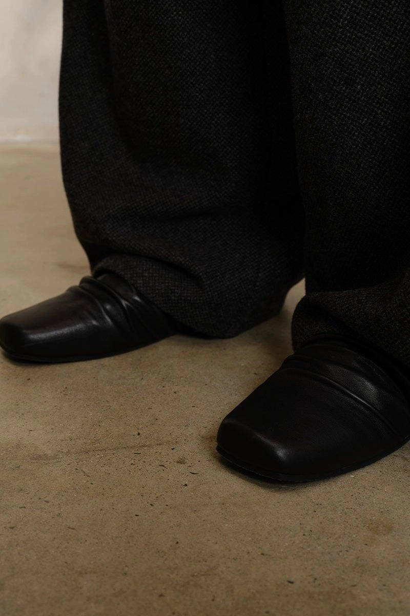 H2k Slippers Wrinkled Leather Slippers