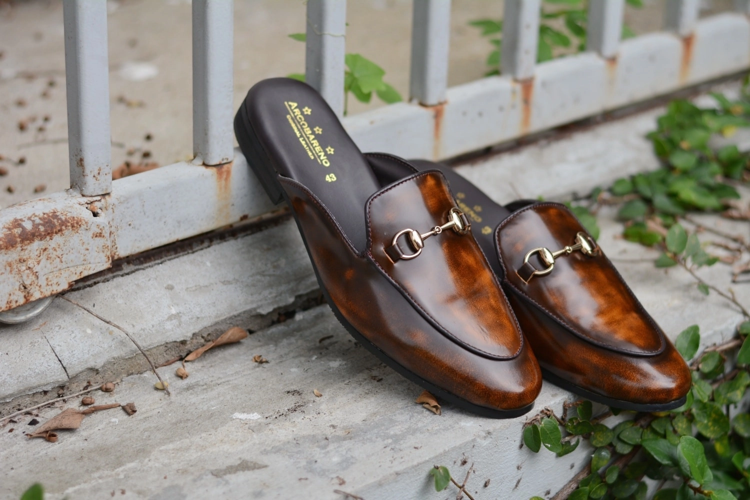 701 Slipper Horsebit Amber Novelty Slippers