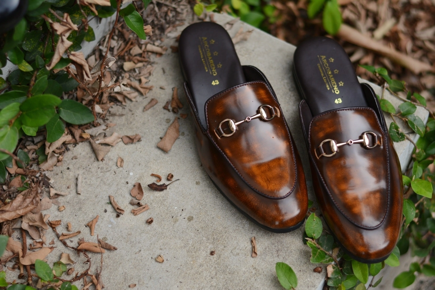 Logo Leather Slide Sandals 701 Slipper Horsebit Amber