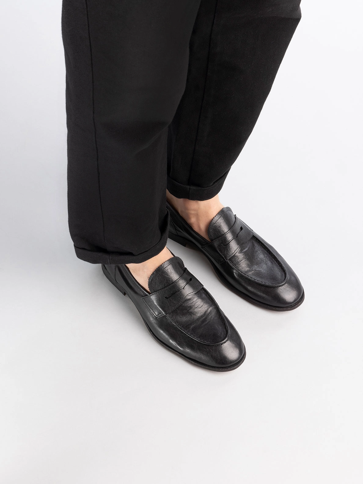 Sale SOLITUDE 001 - Black Leather Penny Loafers