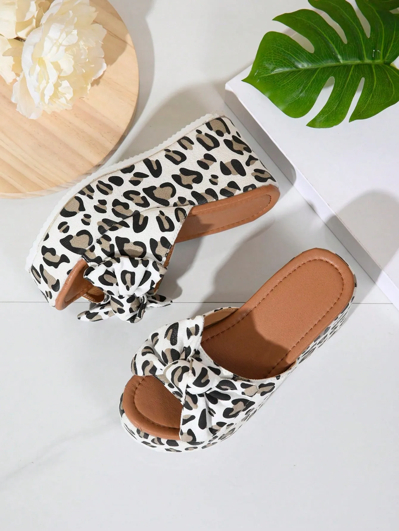 2024 Trendy White Leopard Bow Platform Wedge Sandals for Women Fly Sandals
