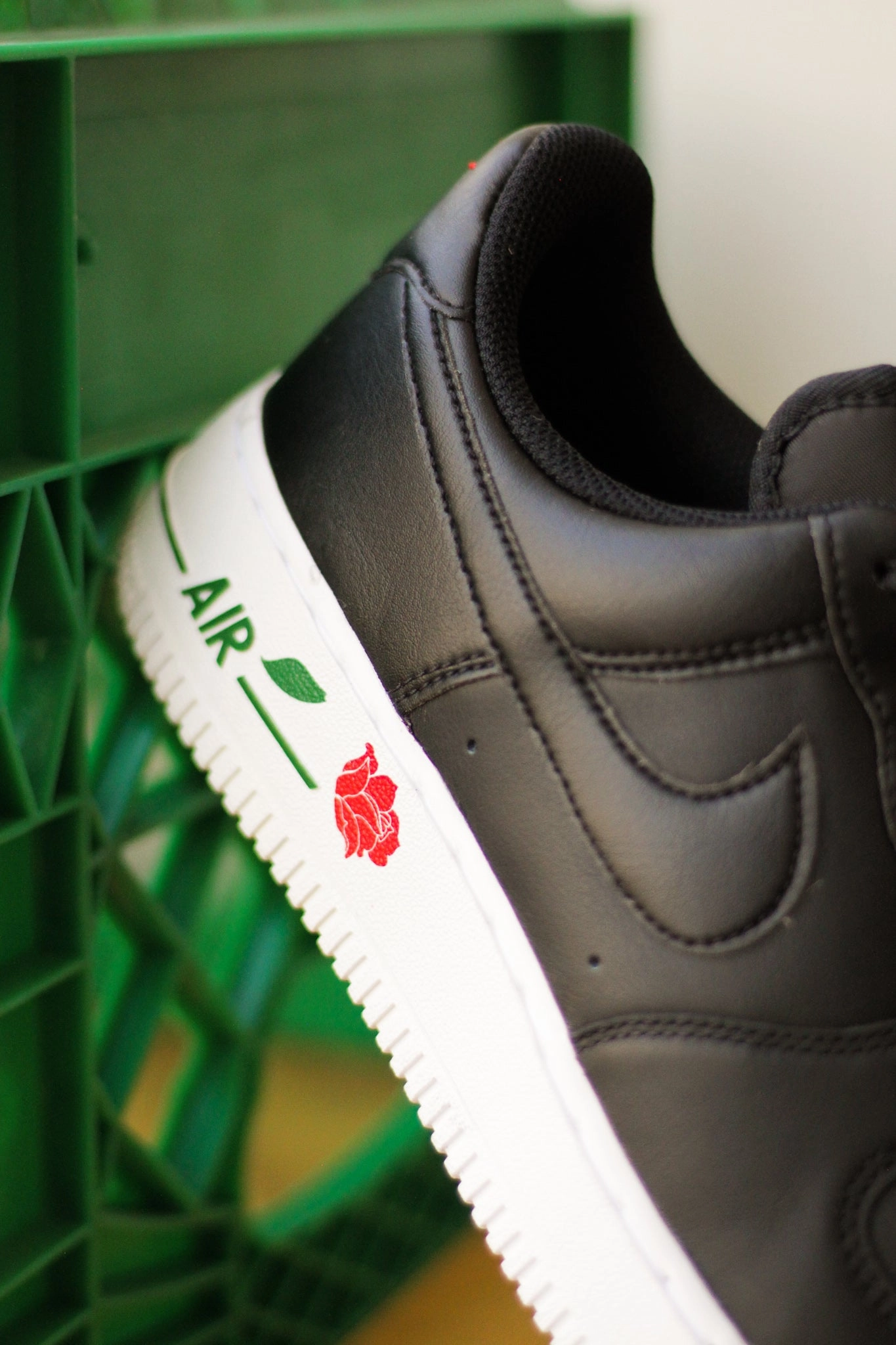 Asics Flytefoam Shoes AIR FORCE 1 LOW '07 LX "BLACK/BLACK-WHITE-UNIVERSITY RED"