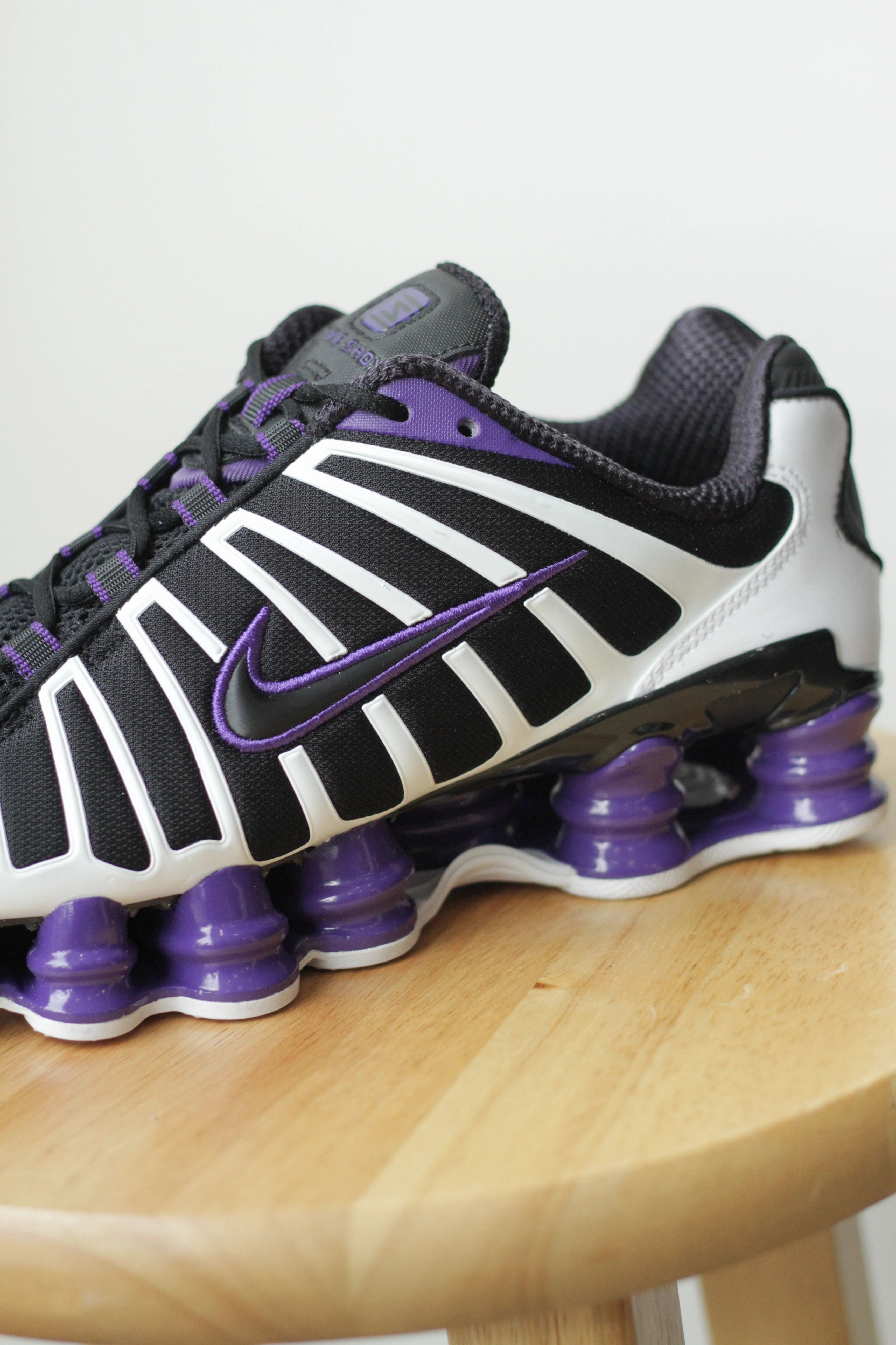 NIKE SHOX TL "BLACK/COURT PURPLE-WHITE" Asics Motion Control Running Shoes