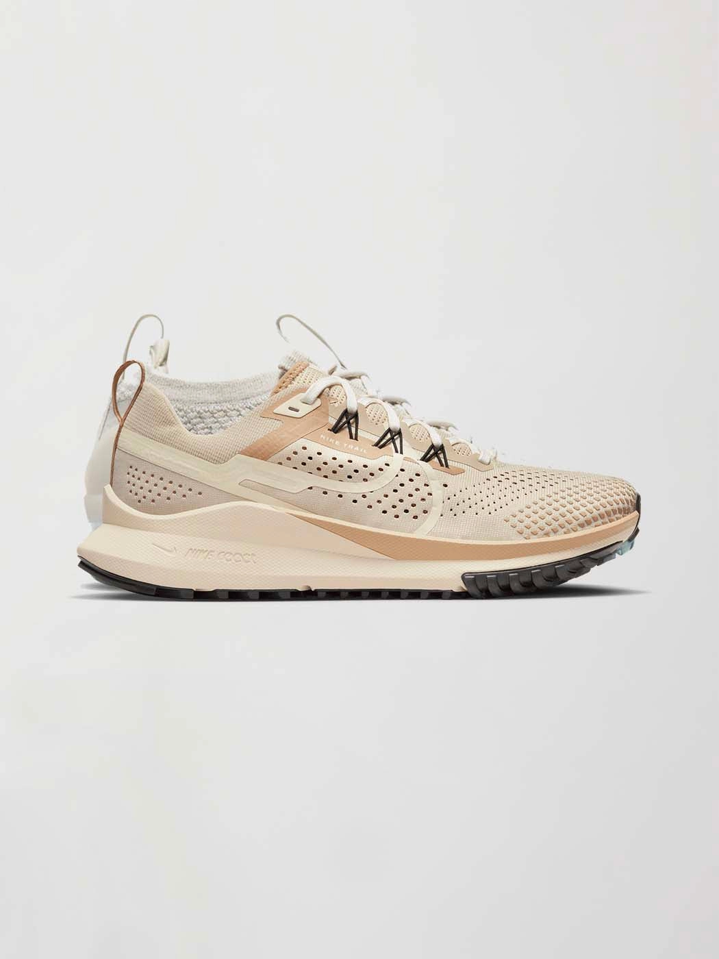 W NIKE REACT PEGASUS TRAIL 4 - Sanddrift/Coconut Milk-Pearl White-Sail Asics Gel 1130 Running Shoes