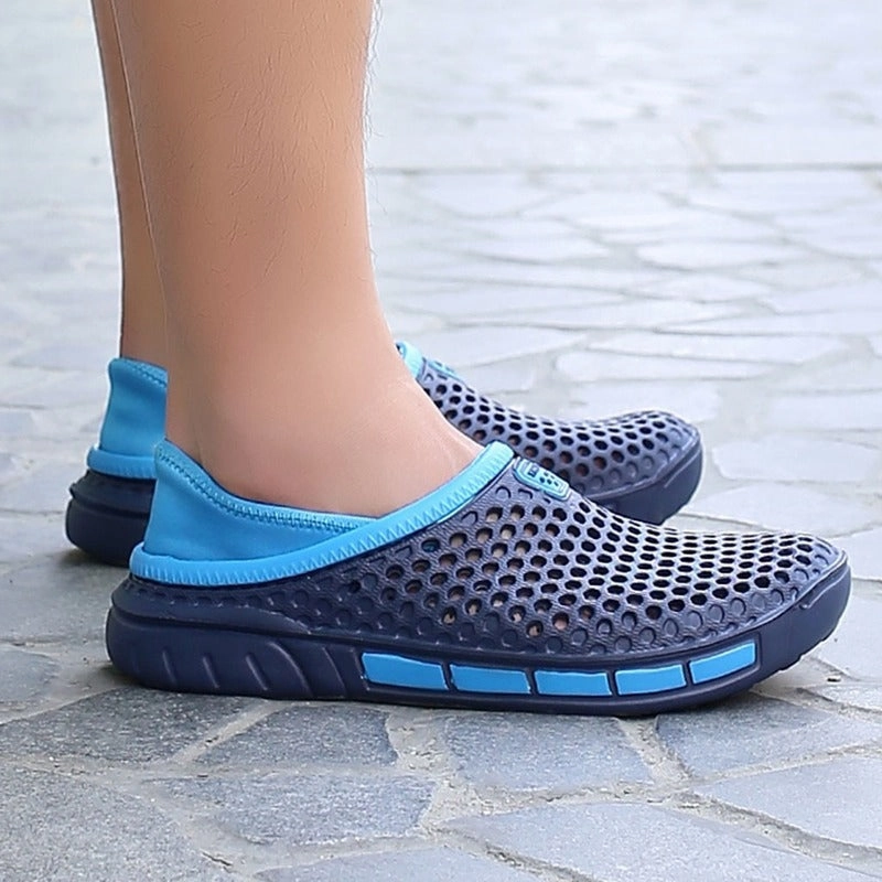 Unisex Summer Hollow Slippers Fashion Outdoor Breathable Couple Beach Sandal Cream Slippers