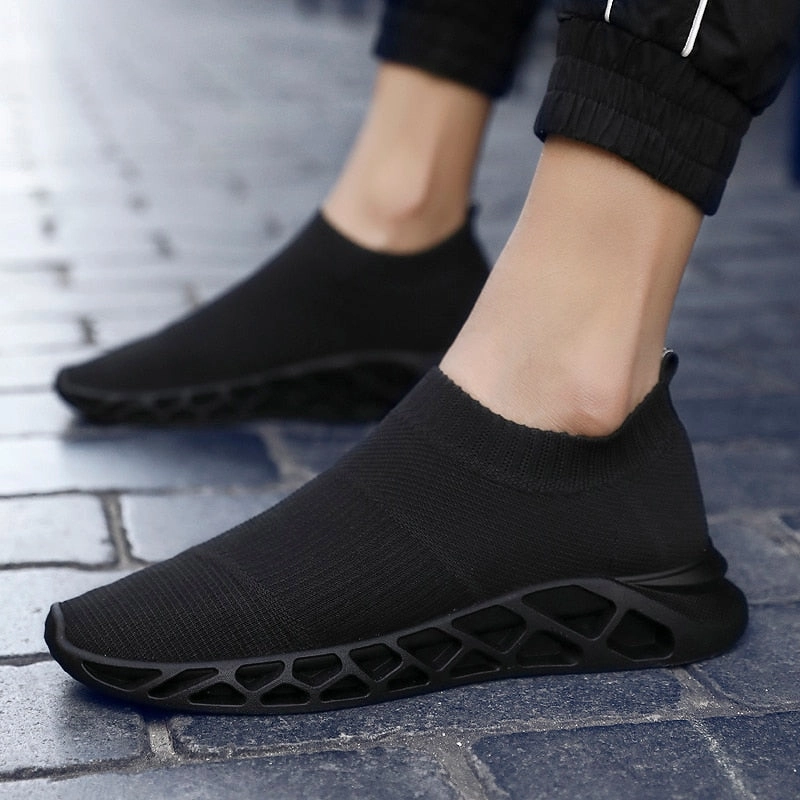 Run Swift 3 Sustainable Running Shoes Men Socks Sneakers Black White Fashion Casual Shoes Breathable Mesh Comfortable Light Slip-on Flat Shoes Loafers