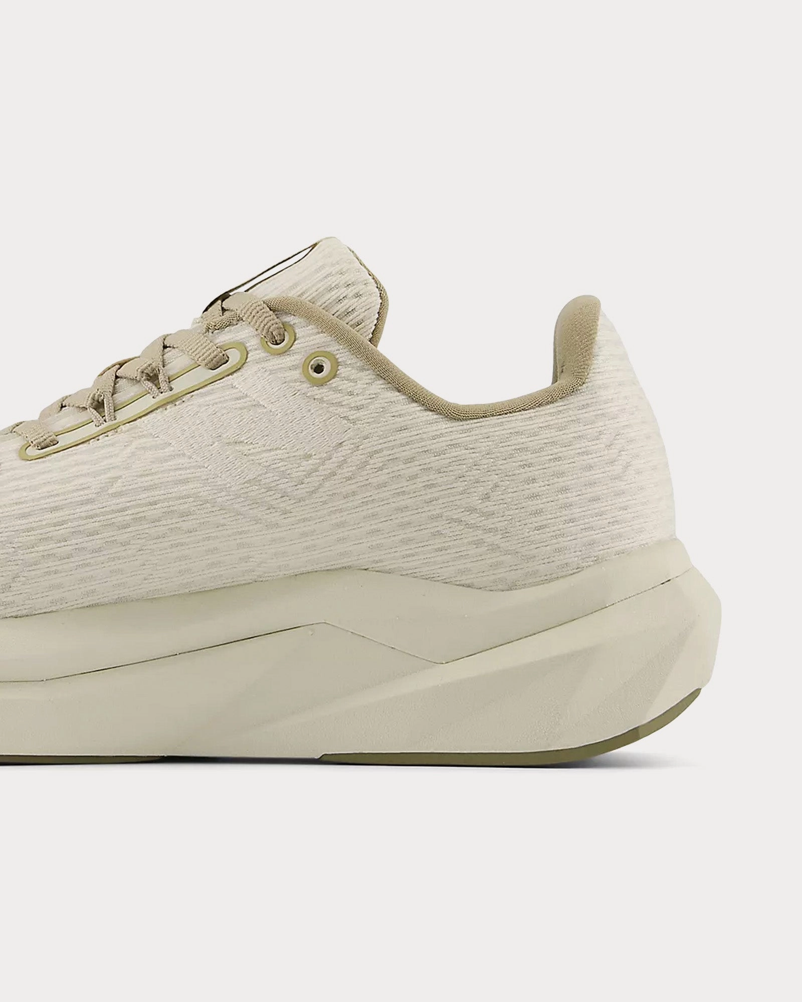 FuelCell Propel v5 Linen / Gold Metallic / Stoneware Running Shoes Are New Balance 9060 Slip Resistant