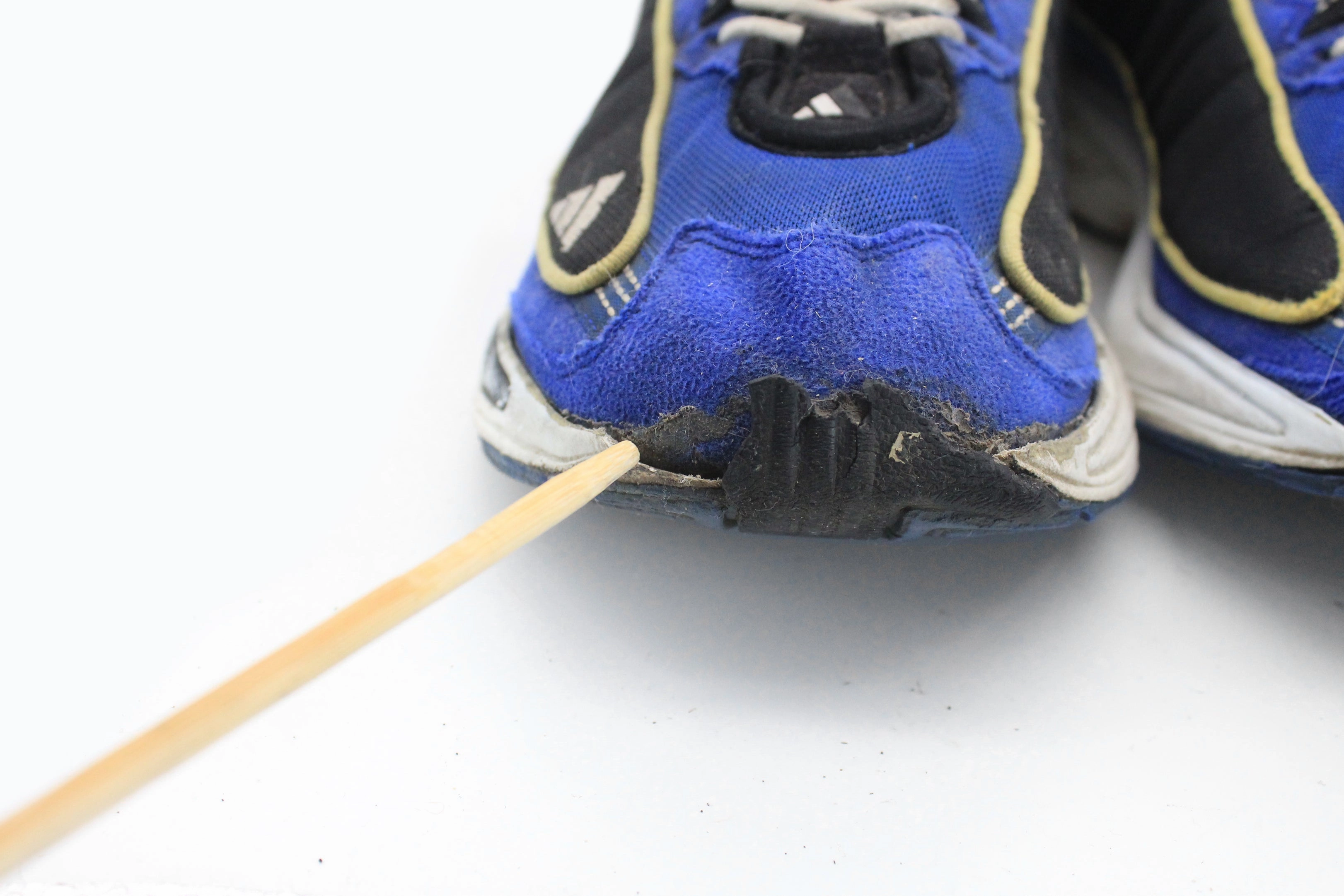 Crazy Light Adidas Basketball Shoes Vintage Adidas Galaxy Sneakers US 11