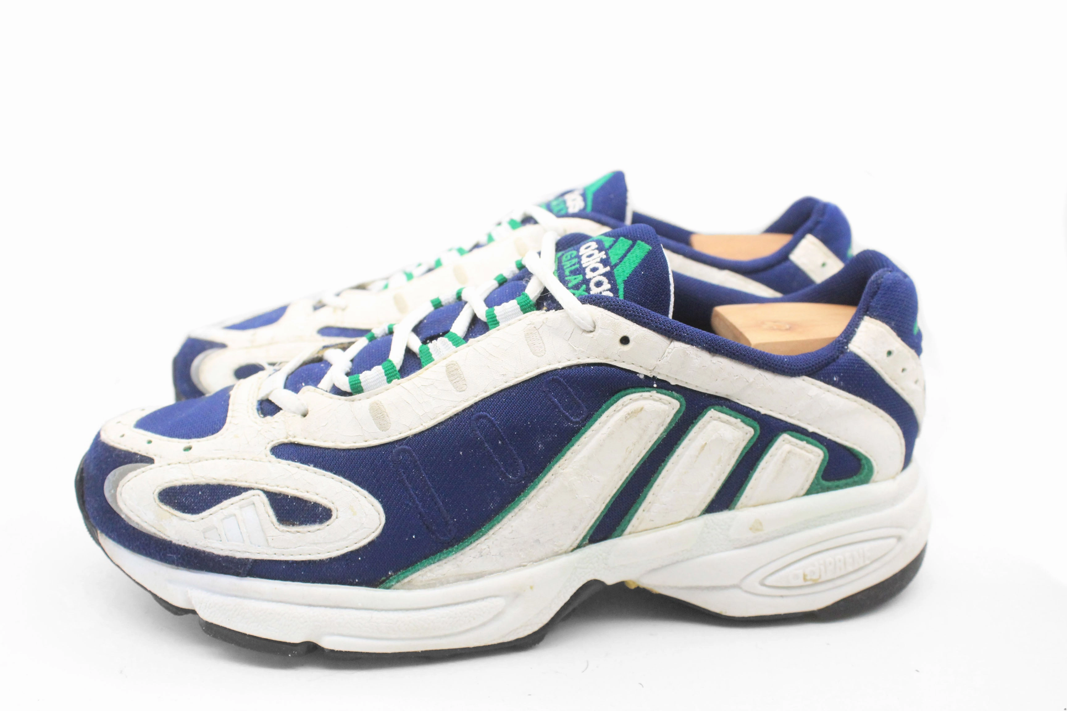 Outfits With Adidas Shoes Vintage Adidas Galaxy Sneakers US 8.5