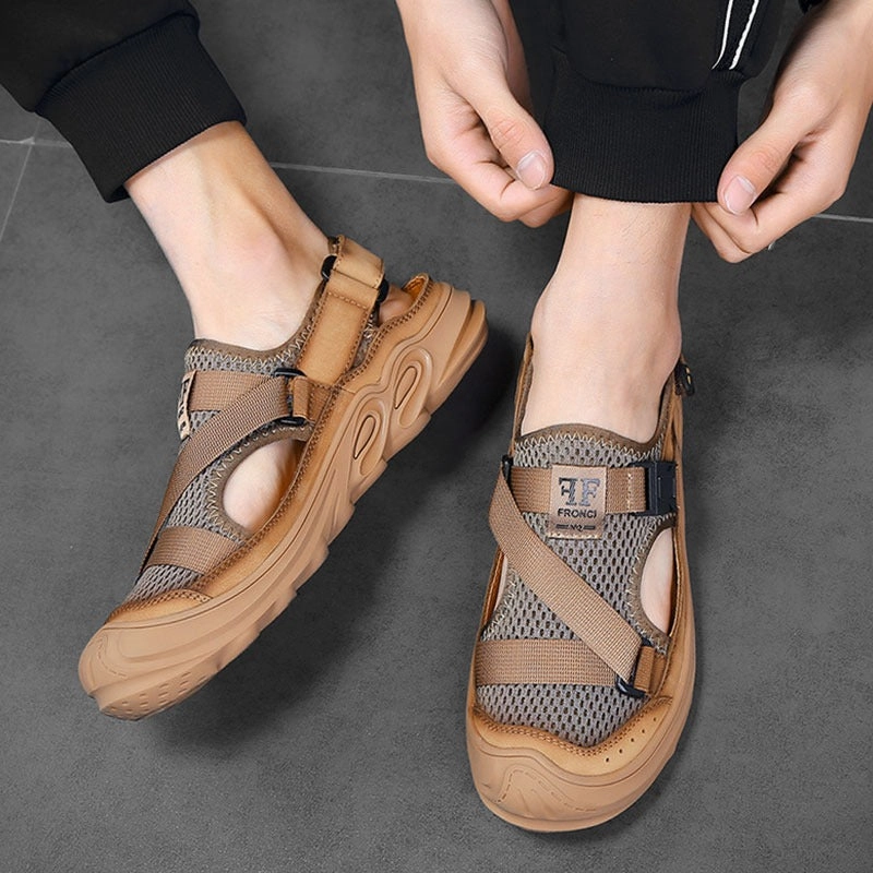 Men's Outdoor Leather Mesh Beach Sandals Open Toe Slippers With Strap