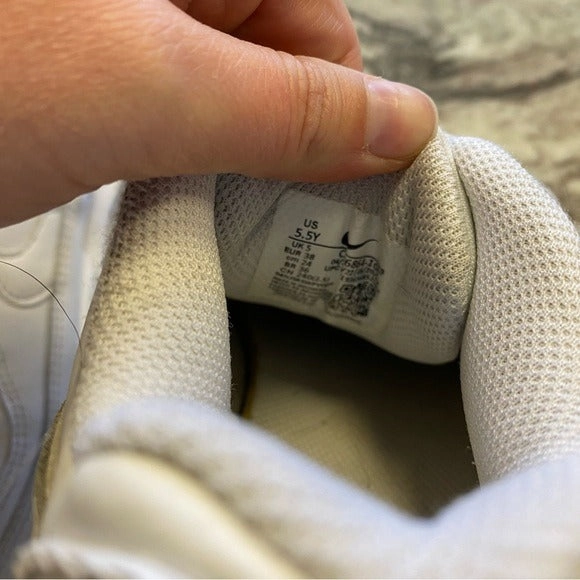 Nike Air Max 90 All White Sneaker Athletic Shoes Size 5.5 Youth Asics Wide Toe Box Shoes