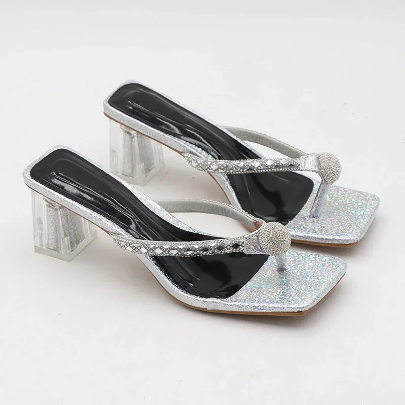 Liyke Mode Glitter Strass Frauen Transparent Low Heels Hausschuhe Kristall Strap Sandalen Schuhe Flip-Flops Offene spitze Rutschen Slippers For Adults