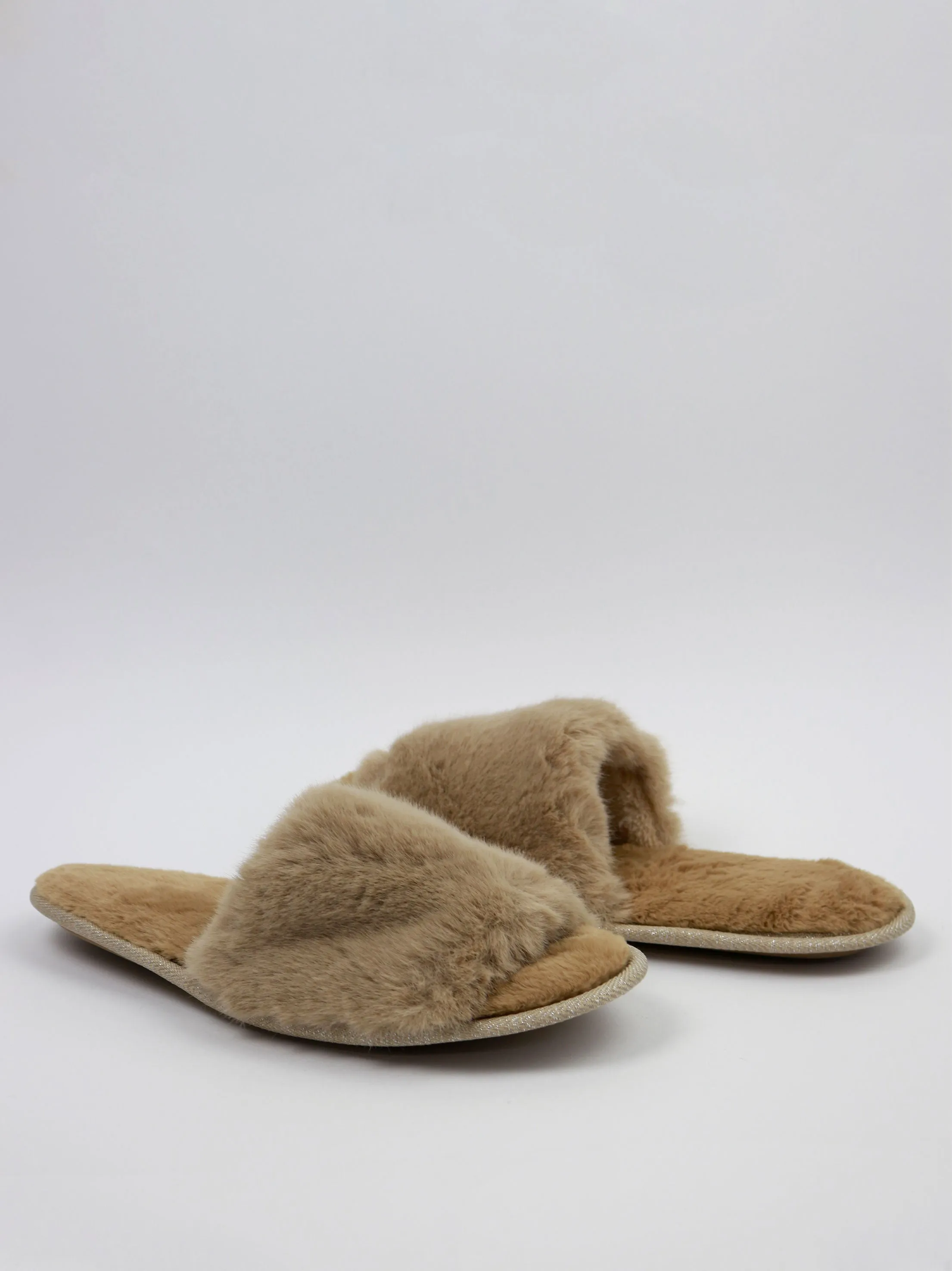 Lam Slippers Women's Faux Fur Open Toe Slippers,Beige